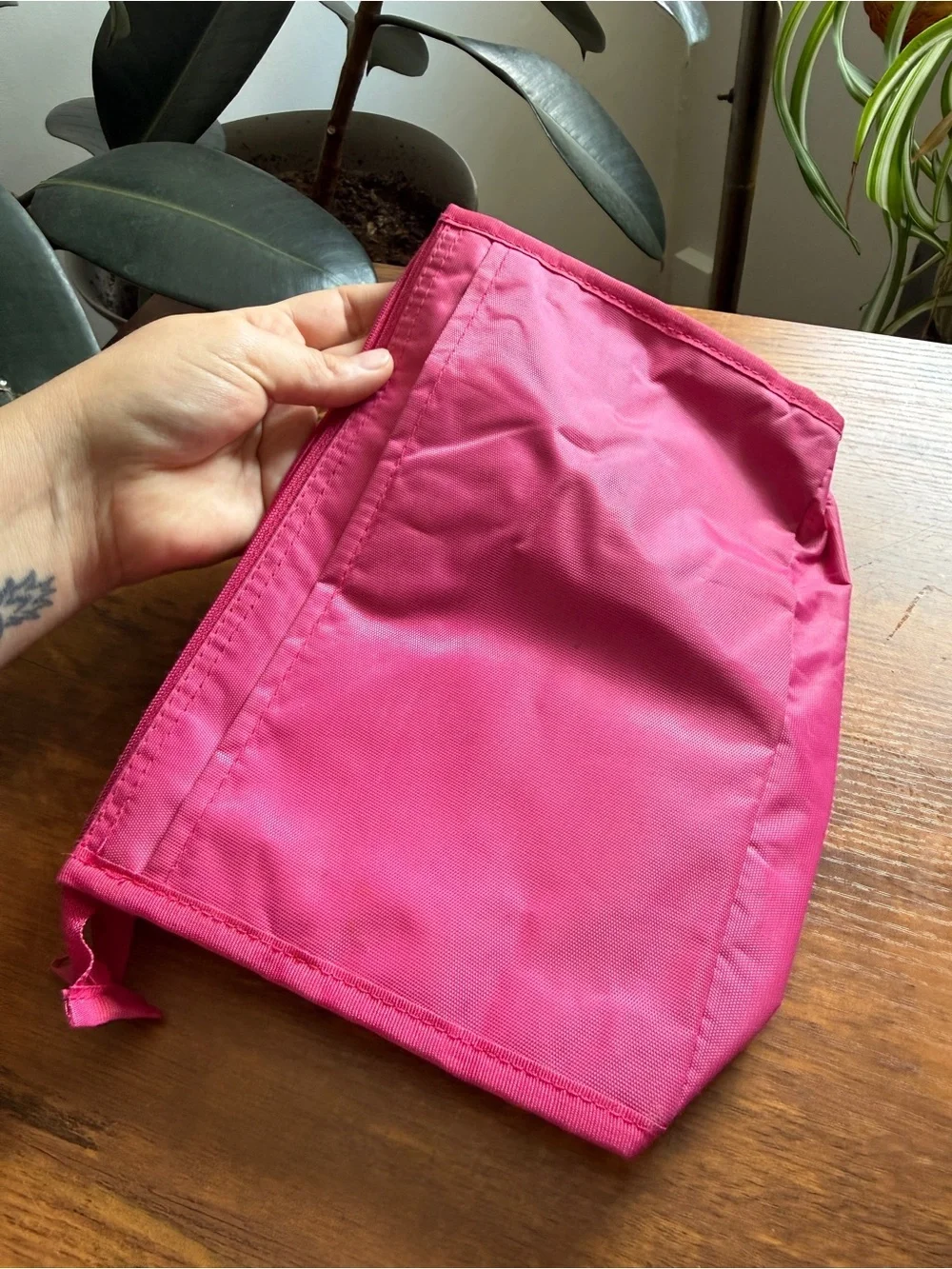 International Arrivals Pink Travel Pouch